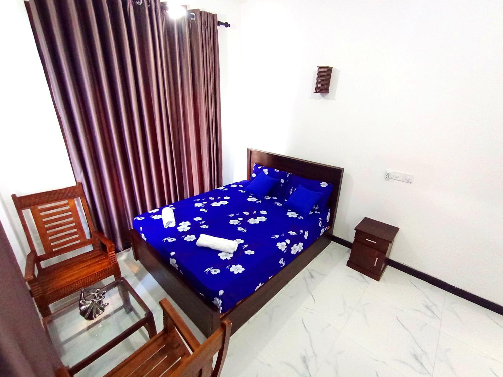 Blue Waves Ocean Mirissa Hotel Екстериор снимка