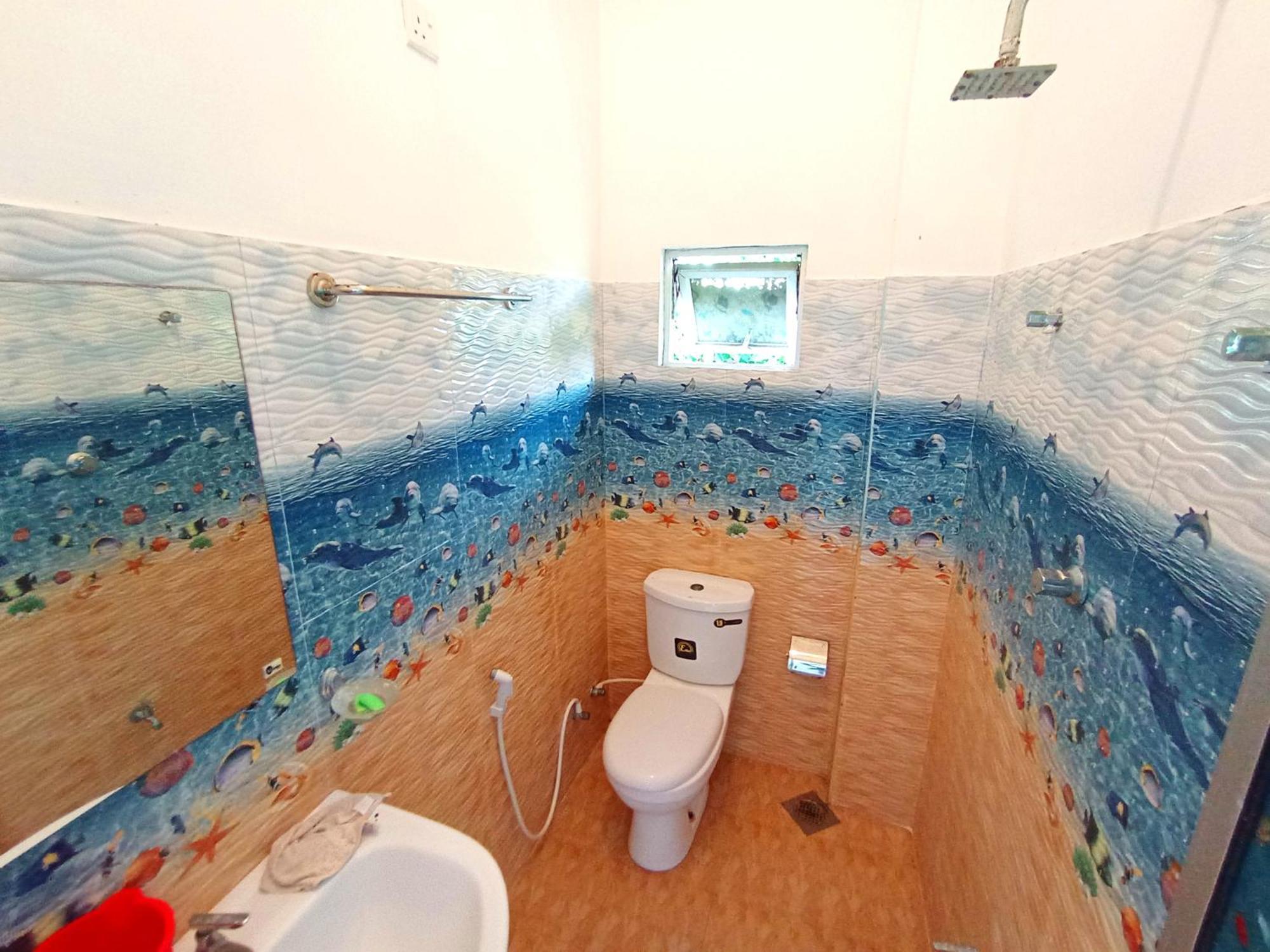 Blue Waves Ocean Mirissa Hotel Екстериор снимка
